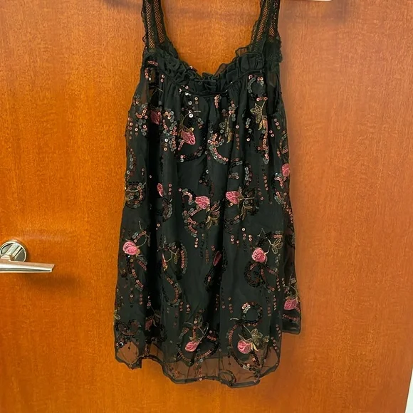 Glittery black tank top with lace - Picture 6 of 9